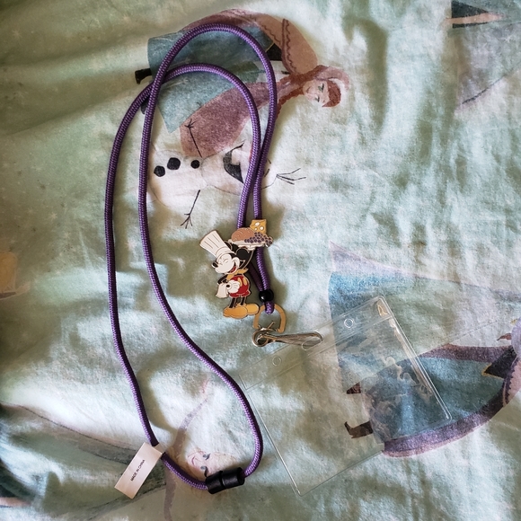 Mickey Food and Wine Lanyard - Picture 2 of 4